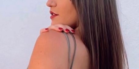 Llegó la hora de presentaros a Cristina Eiró, cantante femenina del Grupo Superstar 